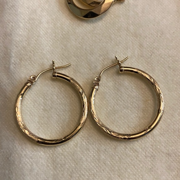 14k solid yellow gold hoop earrings - Picture 3 of 7